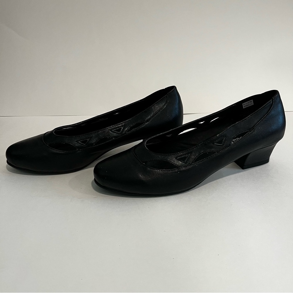 Comfort Ease Black Dress Heels Women’s Size 9.5W (Wide) NWOT